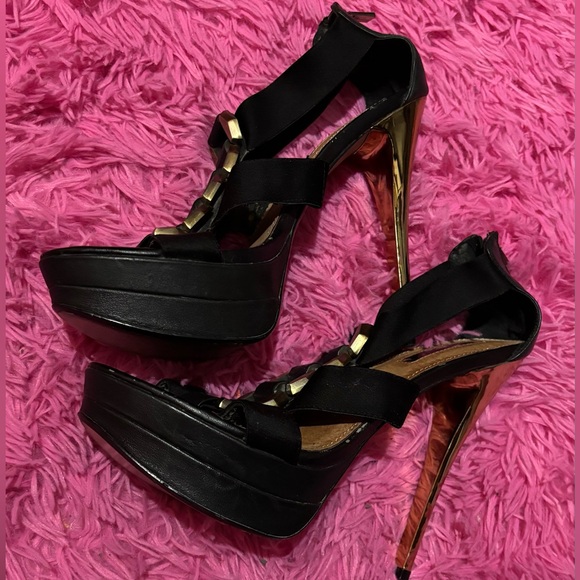 Halston Leather T-Strap Platform Heels - Picture 1 of 12
